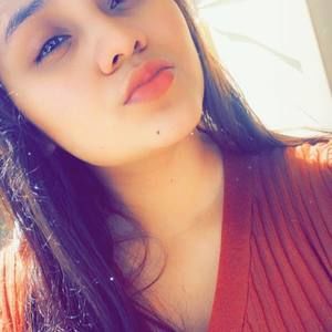 Meet your Posher, Noemi